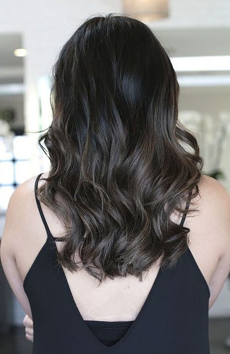 25 Sexy Black Hair With Highlights For 2021 – The Trend Throughout Chestnut Short Hairstyles With Subtle Highlights (View 19 of 20)
