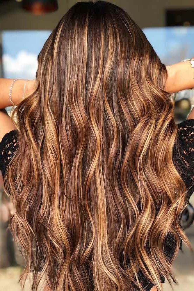 Hair Color 2017/ 2018 Chestnut Brown With Carmel Blonde Regarding Chestnut Short Hairstyles With Subtle Highlights (View 8 of 20)