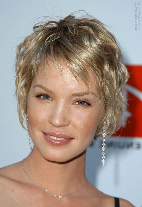 64 Sexy Hairstyles For Short Wavy Hair With Regard To 2020 Shaggy Short Wavy Bob Haircuts With Bangs (View 5 of 20)