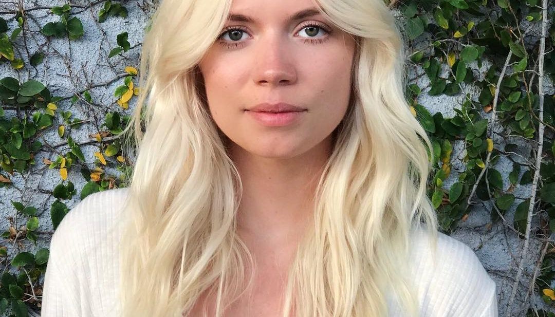 Platinum Blonde Layered Cut With Wavy Texture And Long Pertaining To 2020 Wavy Textured Haircuts With Long See Through Bangs (Gallery 20 of 20)
