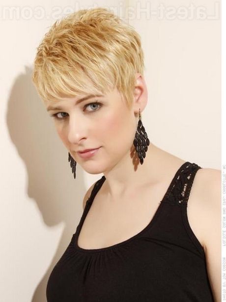 Most Current Pixie Haircuts With Shaggy Bangs Throughout Pixie Haircut With Long Bangs (View 18 of 20)