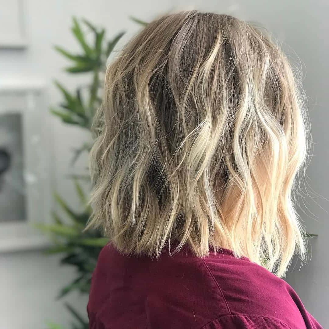 11 Fresh Hair Color Ideas 2022: Bob Hair Color Trends – Hairstyles Weekly Throughout Peach Wavy Stacked Hairstyles For Short Hair (View 17 of 20)