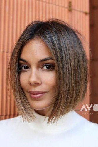 20 Blunt Bob Hairstyles To Wear This Season – Lovehairstyles With Regard To Textured Bob Hairstyles With Babylights (View 11 of 20)
