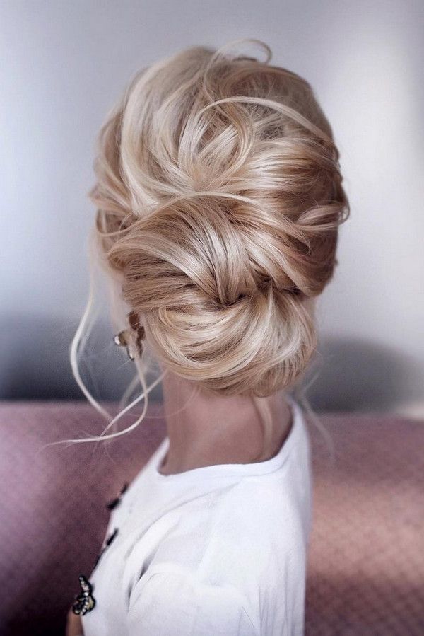 20 Trendy Low Bun Wedding Updos And Hairstyles 2023 With Regard To Most Up To Date Updos Hairstyles Low Bun Haircuts (View 18 of 20)