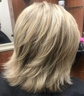 2017 Shaggy Blonde Lob Haircuts With Regard To Thick Feathered Blonde Lob (View 4 of 20)