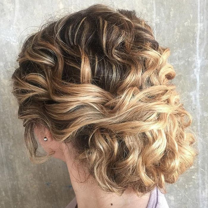 2017 Wavy Low Updos Hairstyles Regarding 25 Easy To Do Curly Updos For Any Occasion (View 4 of 20)