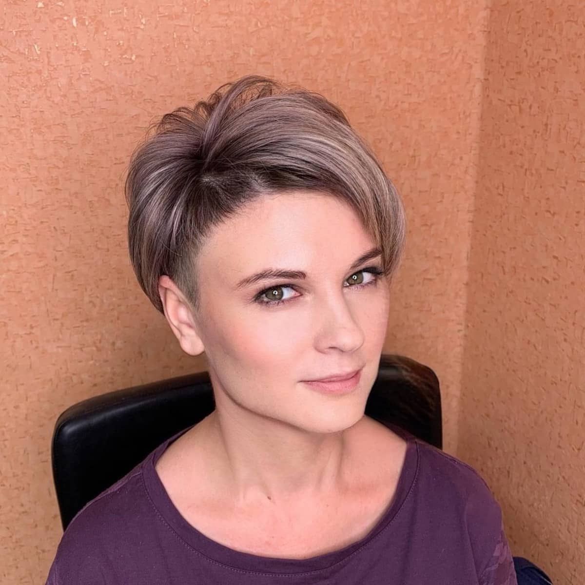 25 Very Short Haircuts For Women Trending In 2022 With Trendy Extremely Feminine Hairstyles (View 13 of 20)