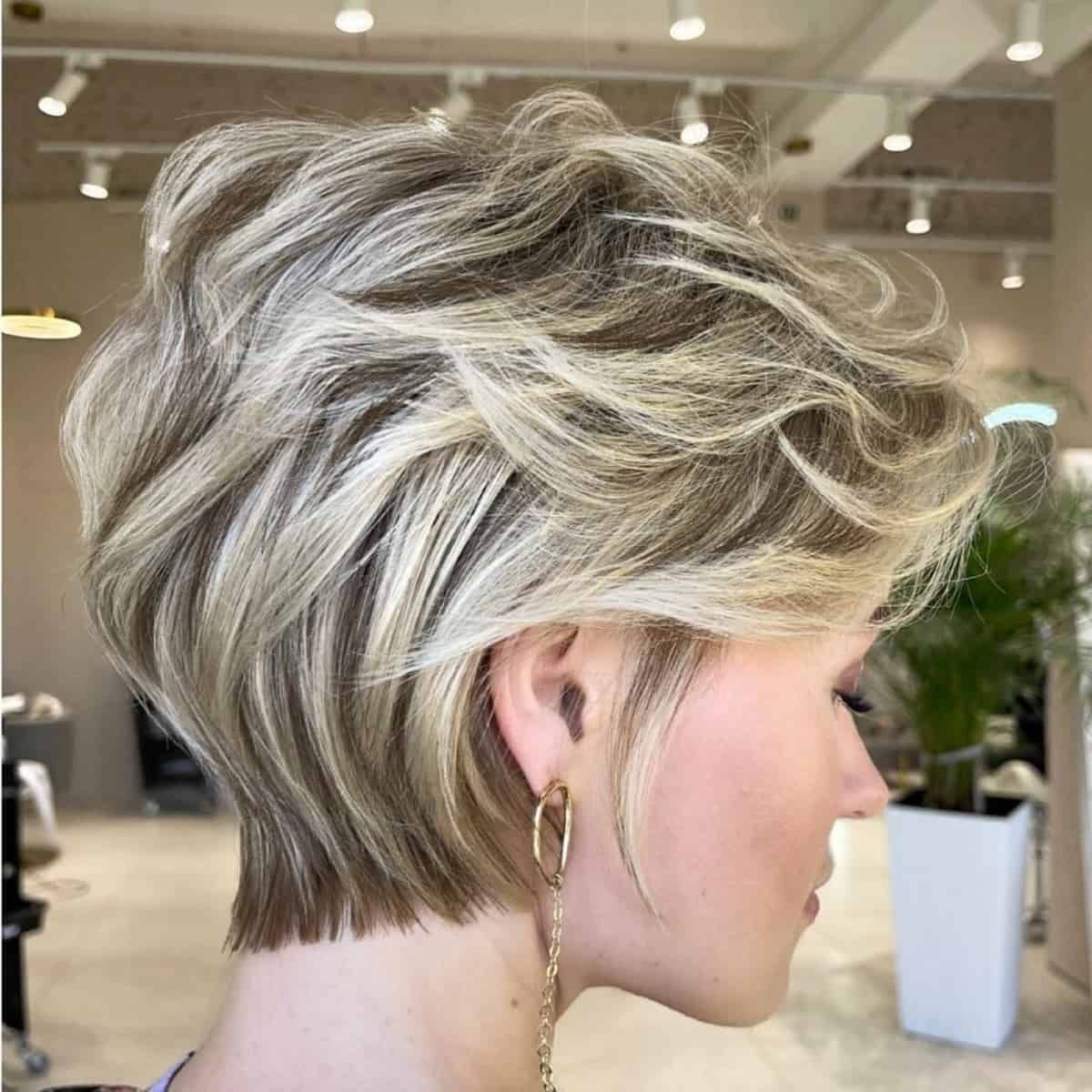 26 Cutest Pixie Cuts For Wavy Hair That Are Trending Right Now Regarding Voluminous Pixie Hairstyles With Wavy Texture (View 3 of 20)