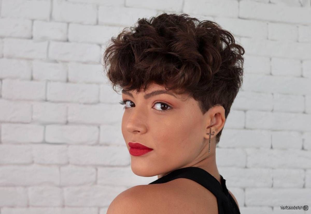 26 Cutest Pixie Cuts For Wavy Hair That Are Trending Right Now With Voluminous Pixie Hairstyles With Wavy Texture (View 8 of 20)