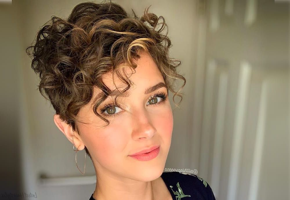 28 Cute Curly Pixie Cut Ideas For Girls With Curly Hair Regarding Voluminous Pixie Hairstyles With Wavy Texture (View 1 of 20)