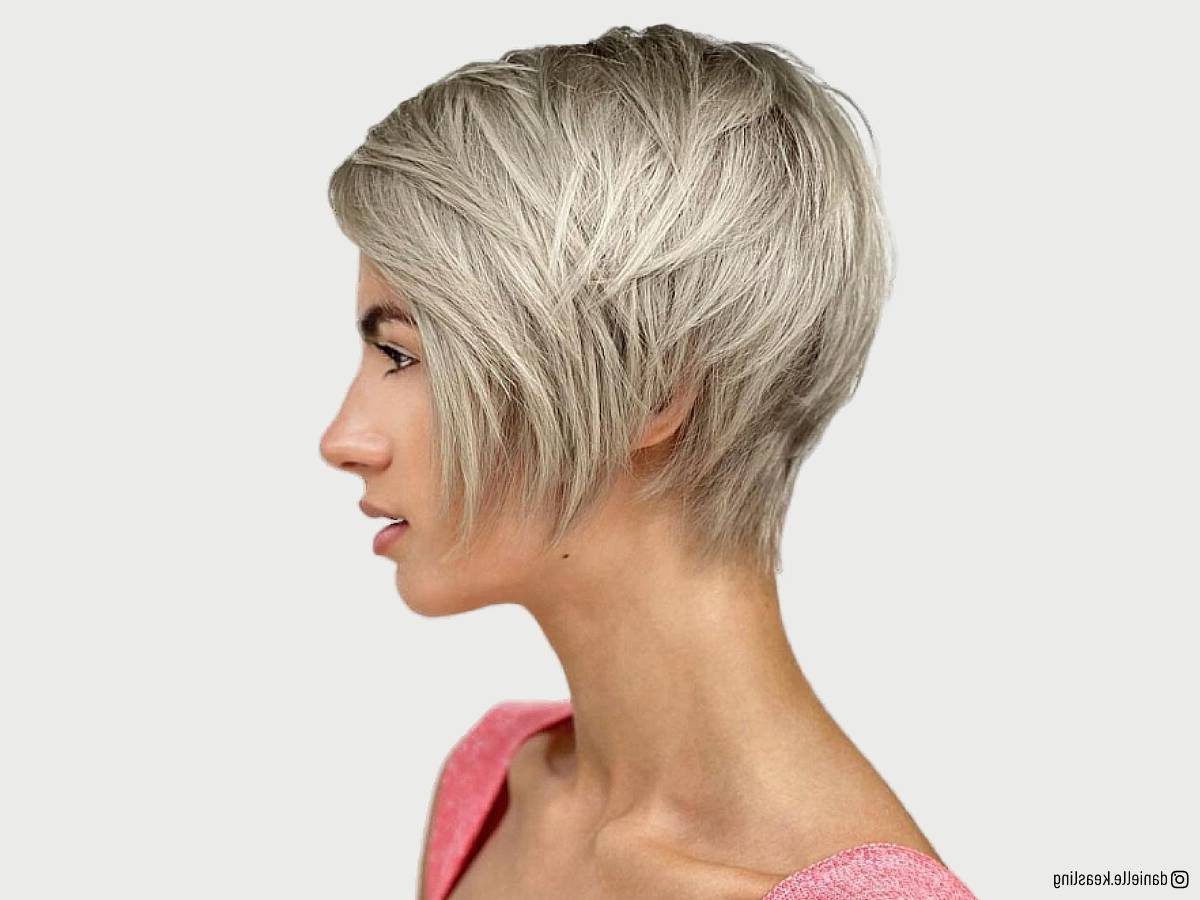 32 Modern Short Choppy Haircuts Women Are Getting In 2022 Pertaining To Funky Disheveled Pixie Hairstyles (View 7 of 20)