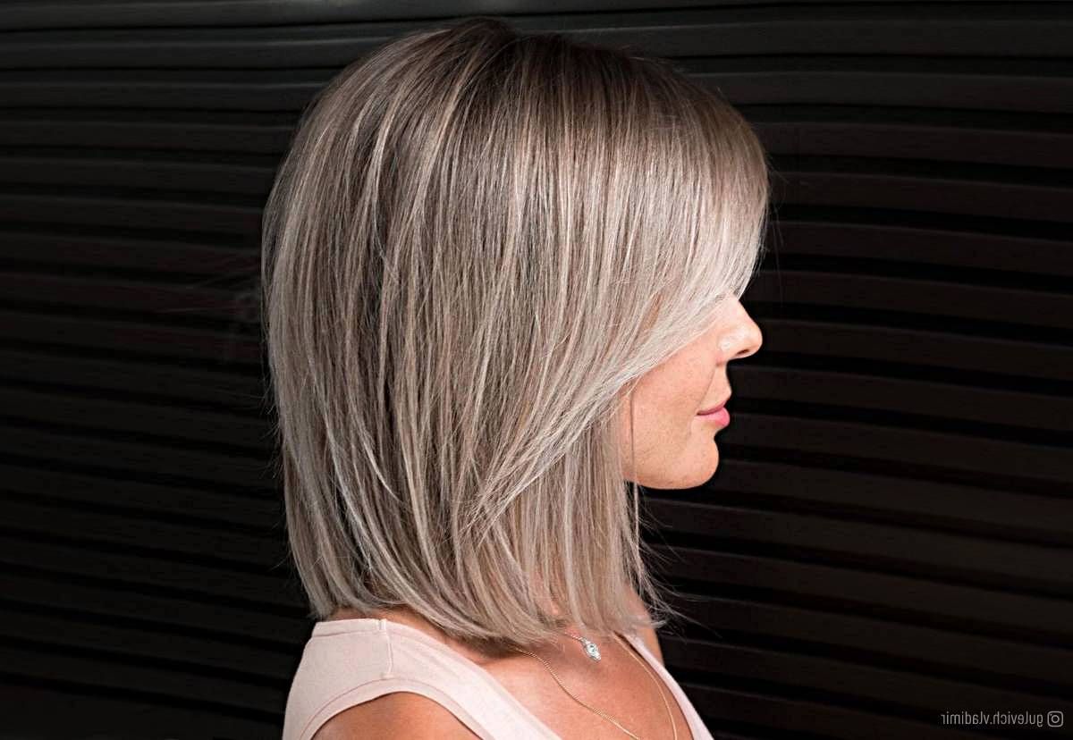 33 Low Maintenance Medium Length Haircuts For Busy Women Intended For Recent Medium Length Hairstyles (View 7 of 20)