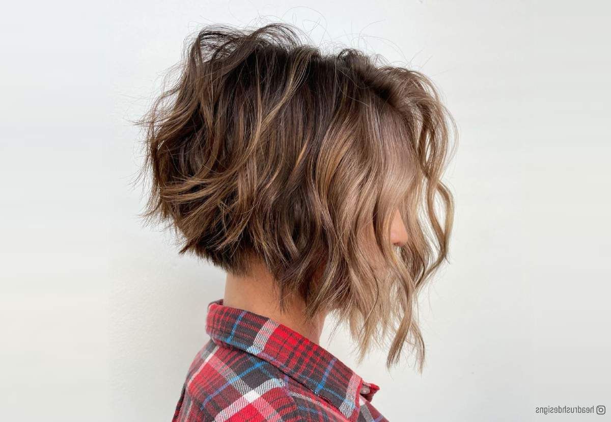 39 Messy Bob Haircut Ideas For The Ultimate Boho Vibe Within Messy Bob Hairstyles With A Deep Side Part (View 15 of 20)