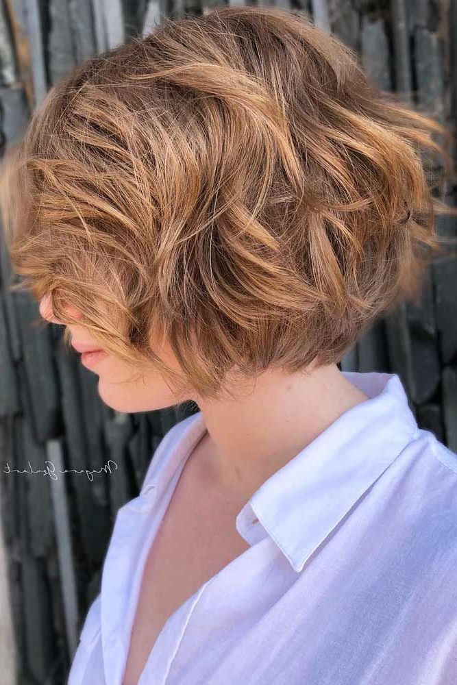 55 Totally Trendy Layered Bob Hairstyles For 2022 | Chin Length Hair, Layered  Bob Hairstyles, Choppy Bob Hairstyles Within Peach Wavy Stacked Hairstyles For Short Hair (View 8 of 20)