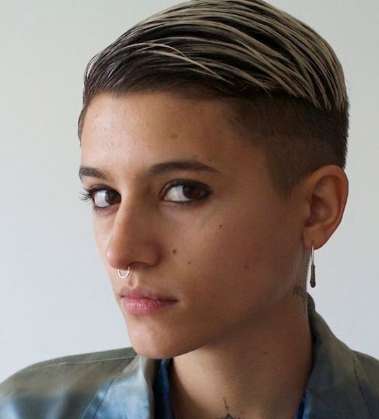 60 Aesthetic And Edgy Lesbian Haircuts For 2022 Throughout Side Parted Pixie Hairstyles With An Undercut (View 16 of 20)