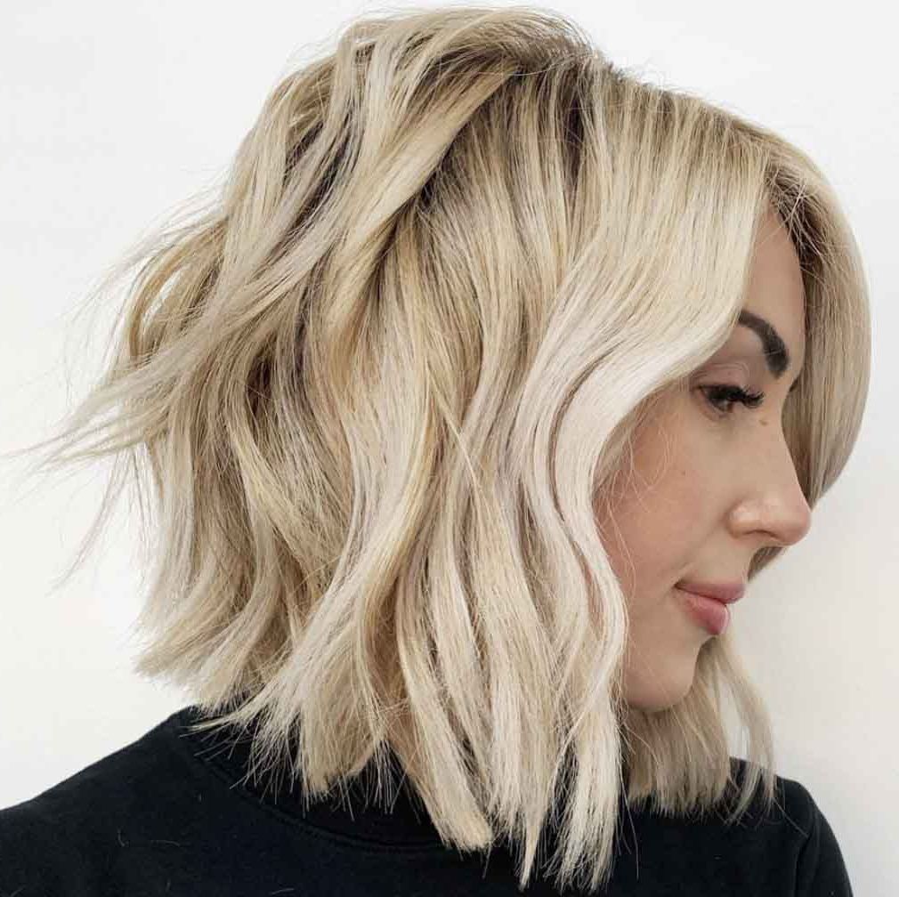 Best And Newest Angled Layers Haircuts For Medium Hair Pertaining To Layered Shoulder Length Haircuts To Bring To Your Next Salon Visit (View 9 of 20)