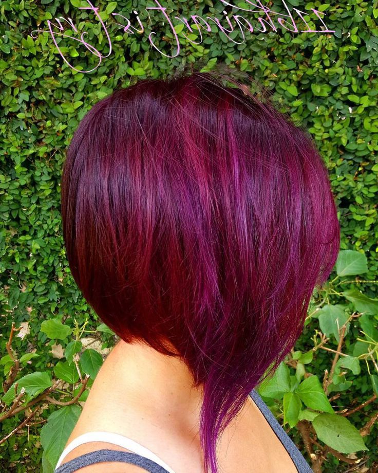 Fashionable Inverted Magenta Lob Haircuts Pertaining To 50 Trendy Inverted Bob Haircuts (View 20 of 20)
