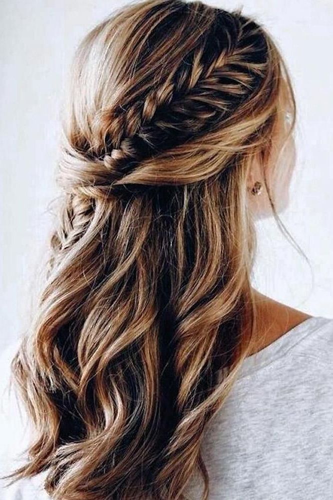 Half Up Half Down Wedding Hairstyles 2022/23 Guide: 70+ Looks (View 8 of 20)