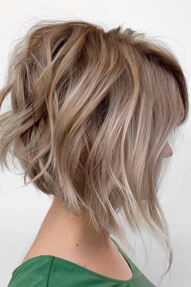 Layered Bob Haircuts & Why You Should Get One In 2022 – Glaminati Inside Wavy Layered Bob Hairstyles (View 18 of 20)