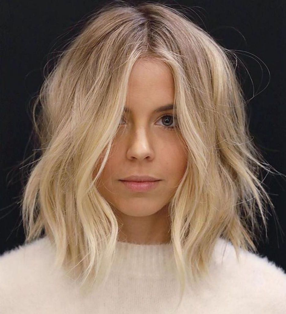 Most Current Middle Parted Highlighted Long Bob Haircuts With Regard To Long Choppy Bob With Middle Part (View 7 of 20)