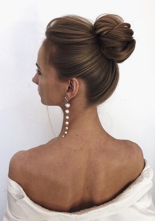 Most Recently Released High Bun Hairstyles For Pin On Coafură Cu Bucle (View 5 of 20)