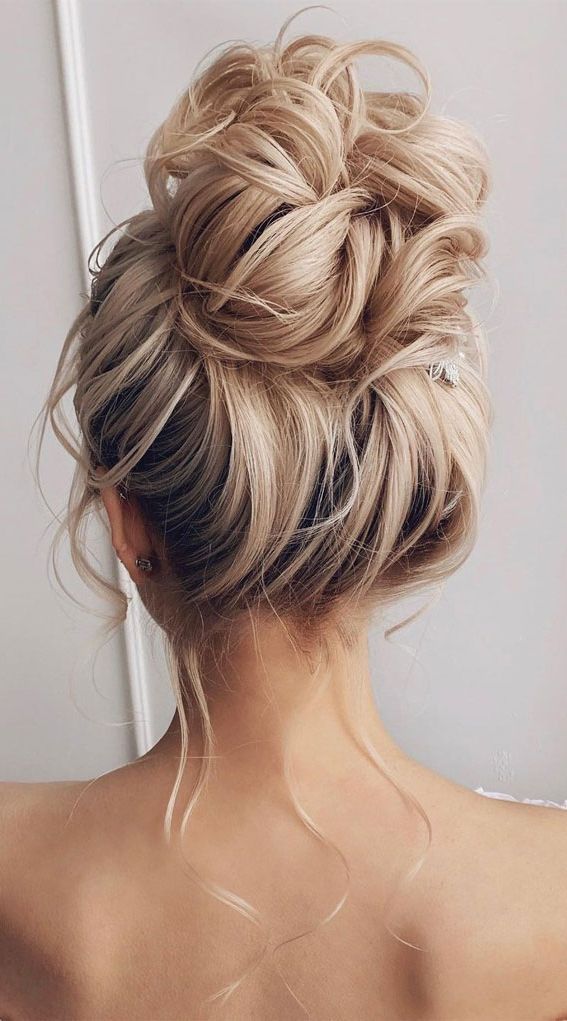 Most Recently Released Twisted Buns Hairstyles For Your Medium Hair For Updo Hairstyles For Your Stylish Looks In 2021 : Messy High Bun (View 9 of 20)