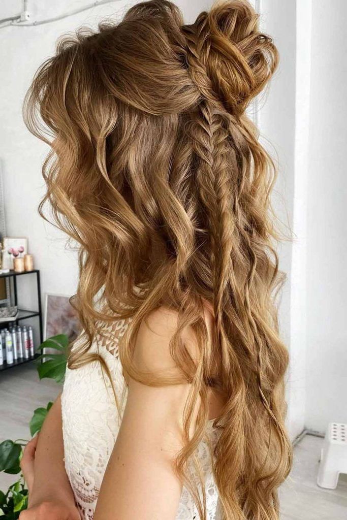 Most Up To Date Messy Medium Half Up Hairstyles With Regard To 35 Classy And Modern Messy Hair Looks You Should Try (View 7 of 20)
