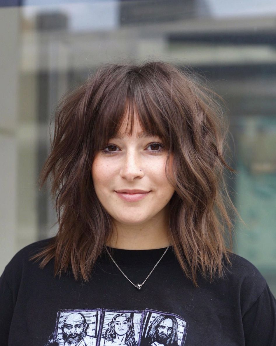 Recent Medium Haircuts With A Fringe Within 50 Best Hairstyles With Bangs For  (View 9 of 20)