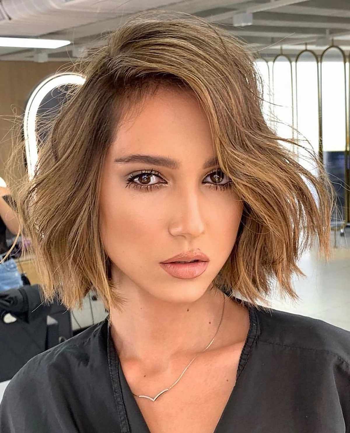 Top 29 Side Part Bob Haircuts Trending In 2022 Pertaining To Messy Bob Hairstyles With A Deep Side Part (View 1 of 20)