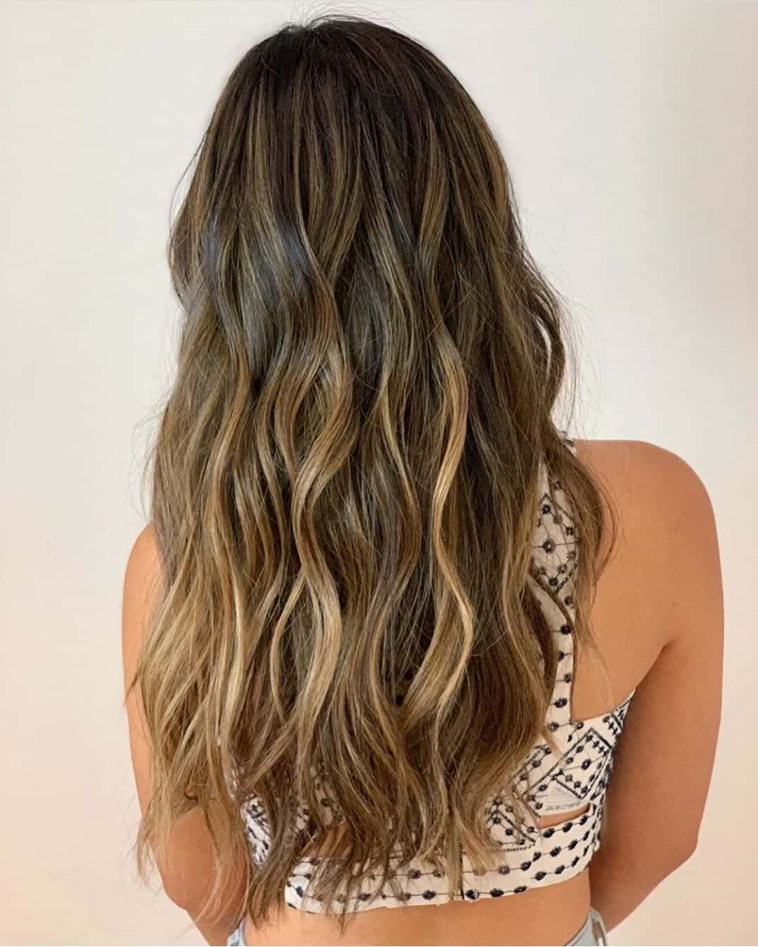 10 Best Beach Wave Hair And Balayage Ideas With Icy Charm! – Hairstyles  Weekly For Famous Beachy Waves With Ombre (View 7 of 18)