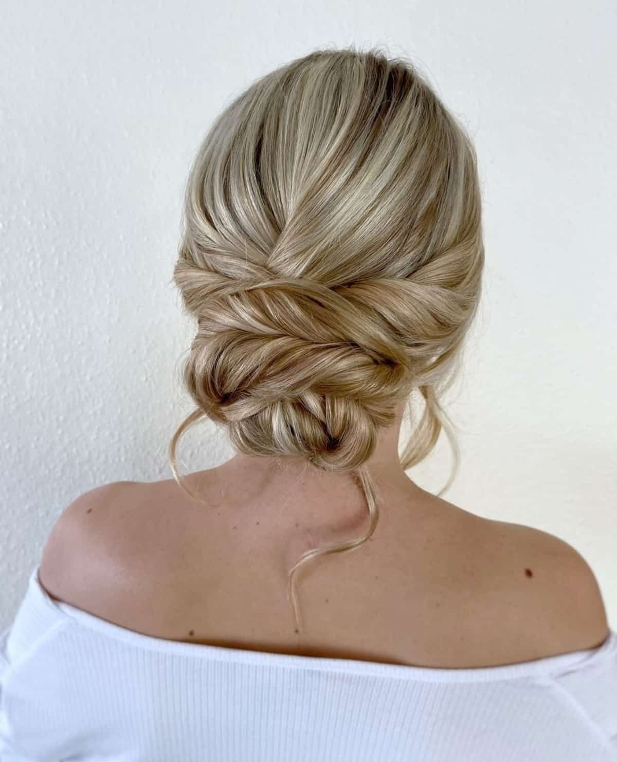 35 Gorgeous Bridesmaid Hairstyles For The Brides Big Day Regarding Most Popular Bridesmaid’s Updo For Long Hair (Gallery 14 of 15)