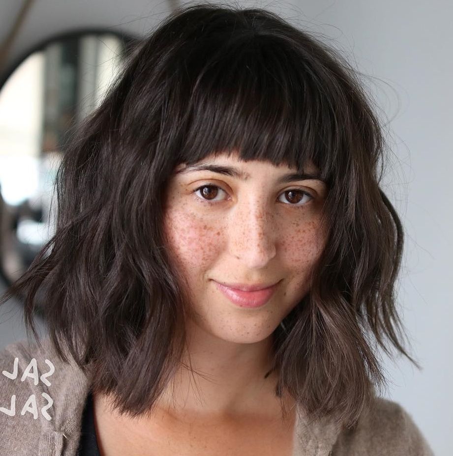 40 Awesome Ideas For Layered Bob Hairstyles You Can't Miss In 2022 With Fashionable Collarbone Razored Feathered Bob (Gallery 12 of 20)