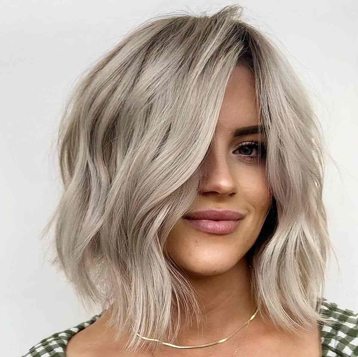 41 Best Blonde Bob Hairstyles & Blonde Lobs For 2023 Within Well Known Choppy Ash Blonde Lob (Gallery 13 of 20)