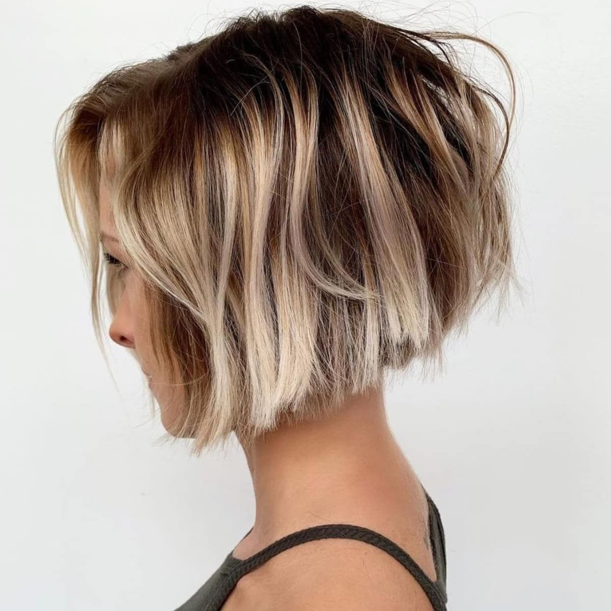 44 Most Requested Choppy Haircuts For A Subtly Edgy Style Regarding Well Known Two Tone Messy Bob (Gallery 7 of 20)
