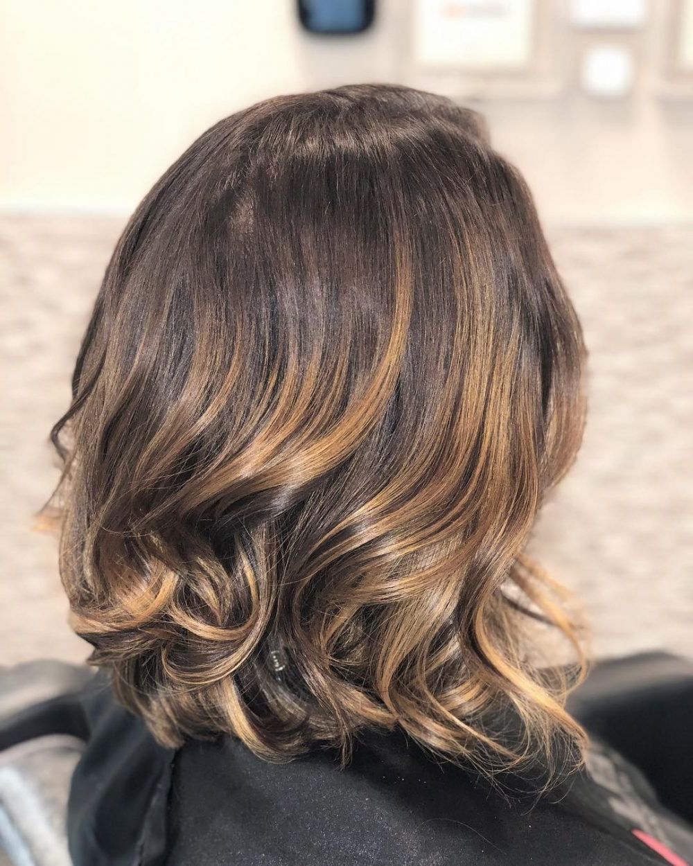 50 Best Caramel Highlight Ideas For Every Skin Tone For Well Known Lob Hairstyle With Warm Highlights (Gallery 20 of 20)