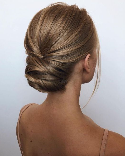 50 Updos For Long Hair To Suit Any Occasion – Hair Adviser (Gallery 3 of 15)