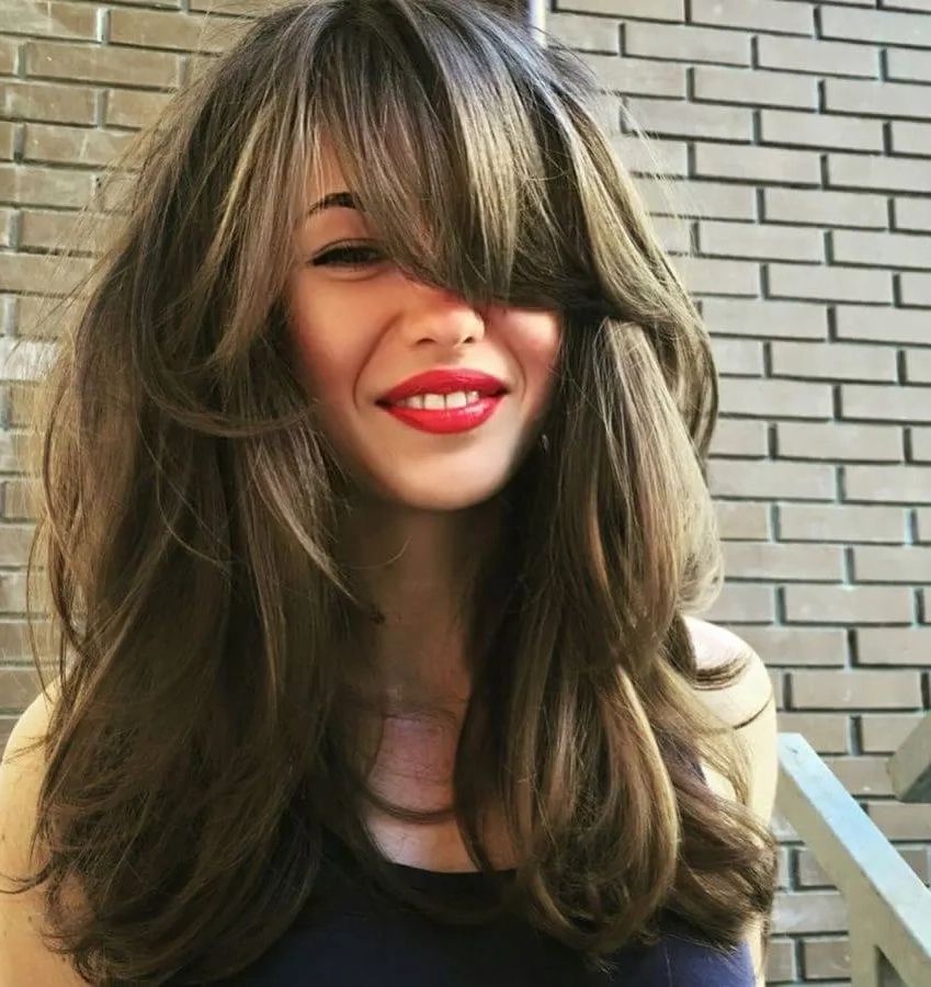 Long Hair With Side Bangs: 40 Ideas For A New Haircut – Belletag Inside Well Known Choppy Hair With Layers And Side Swept Bangs (Gallery 12 of 15)