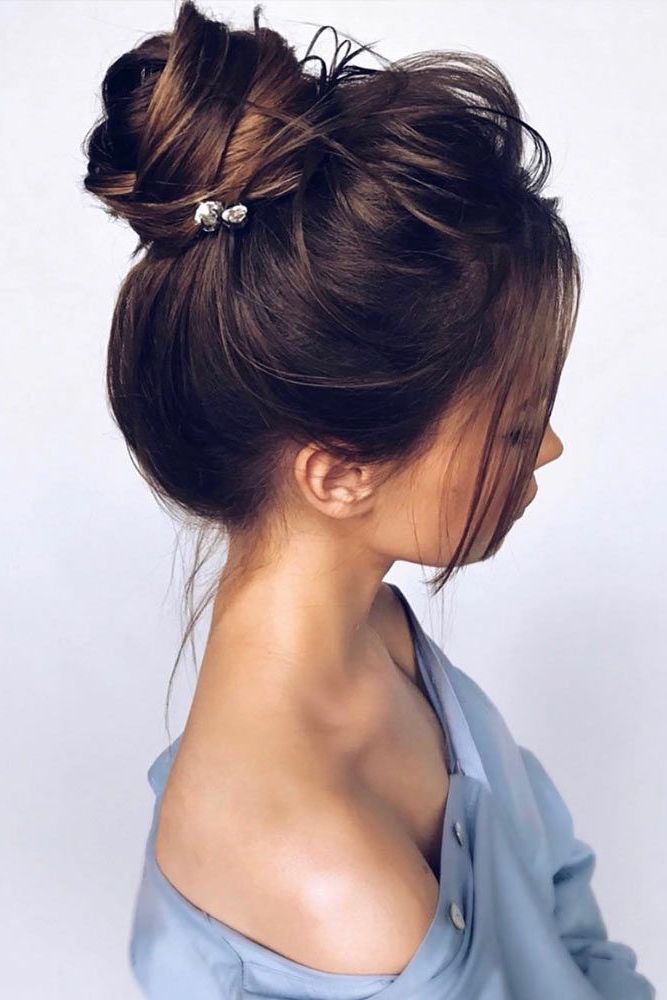 Most Current High Bun With A Side Fringe Intended For 30+ Side Bangs That Are Easy To Style (View 5 of 15)