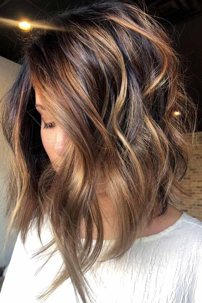 Most Popular Stunning Messy Lob With Money Pieces Inside 80+ Inverted Bob Ideas To Keep Up With Trends – Glaminati (View 20 of 20)