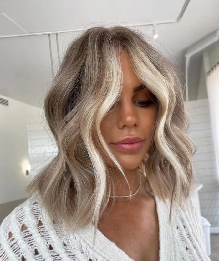 Recent Stunning Messy Lob With Money Pieces Regarding 44 Stunning Ideas How To Balayage Short Hair – Hairstyle On Point (View 18 of 20)