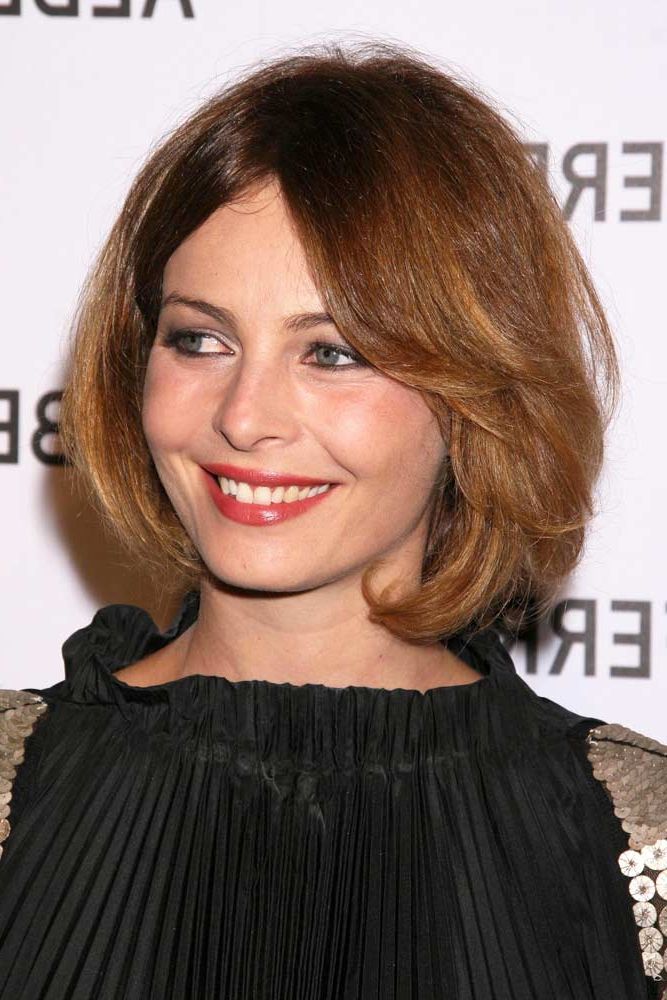 Trendy Medium Bob With Long Parted Bangs With Regard To 45+ Versatile Medium Bob Haircuts To Try (View 10 of 20)