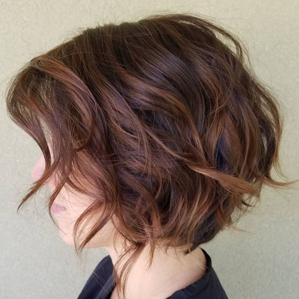 Two Tone Bob With Choppy Surface Layers (View 4 of 20)