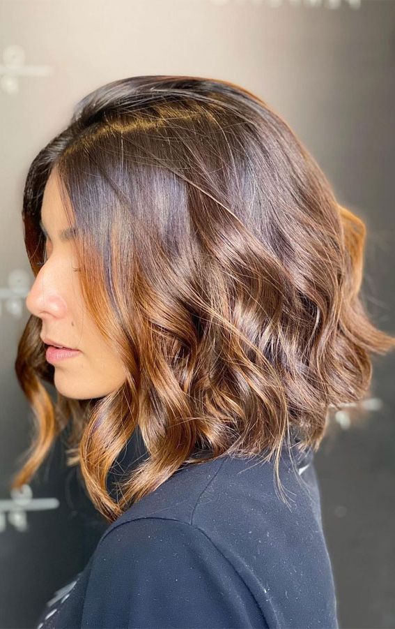 Widely Used Lob Hairstyle With Warm Highlights With Regard To 55+ Spring Hair Color Ideas & Styles For 2021 : Warm Caramel Textured Lob  Haircut (View 10 of 20)