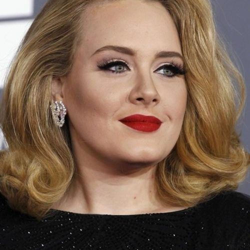 Adele Shoulder Length Bob Hairstyles (Photo 4 of 15)