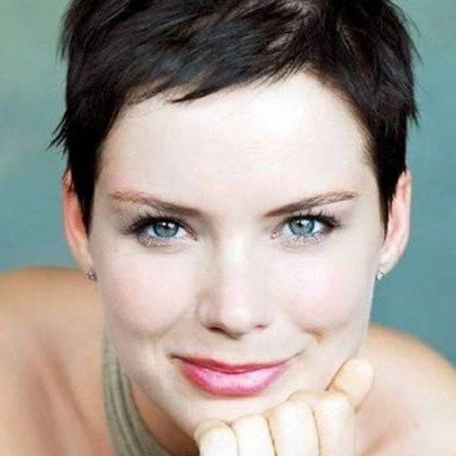 Pixie Haircuts For Oval Face (Photo 11 of 20)