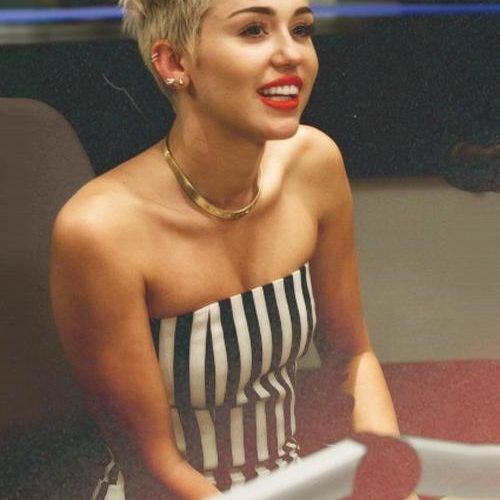 Miley Cyrus Pixie Haircuts (Photo 5 of 20)