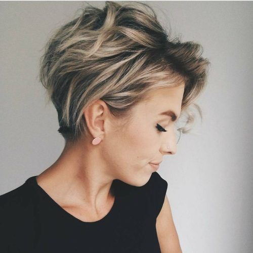 Short Ruffled Hairstyles With Blonde Highlights (Photo 2 of 20)