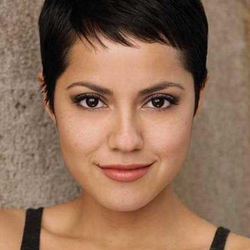 Super Short Pixie Haircuts For Round Faces (Photo 3 of 20)