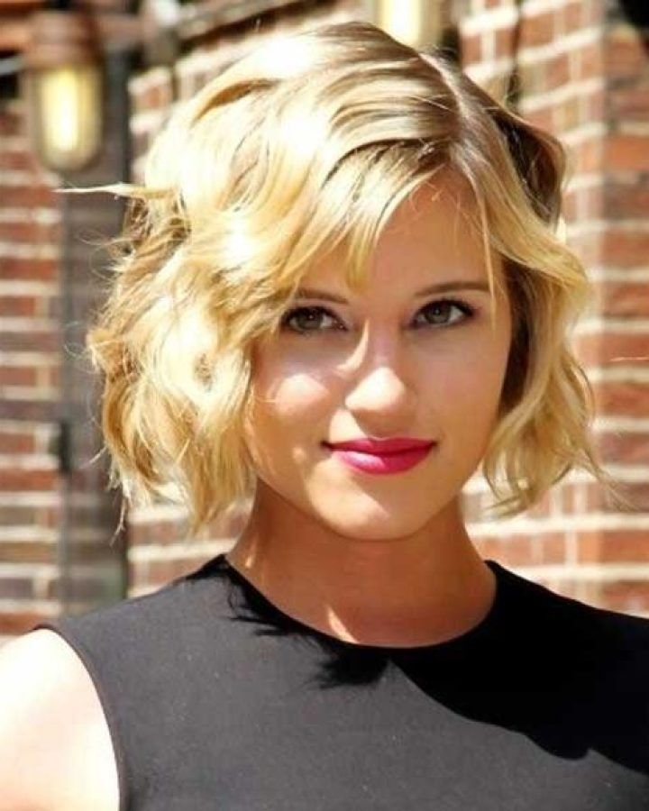 20 Best Ideas Wavy Short Hairstyles for Round Faces