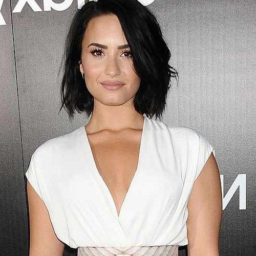 Demi Lovato Short Haircuts (Photo 10 of 20)